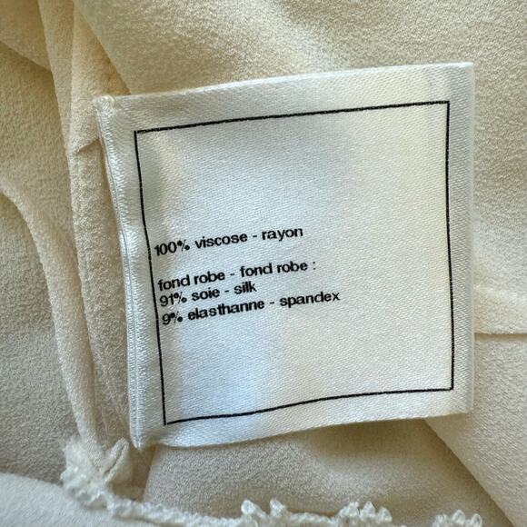 CHANEL women blouse size 40 FR or size 8 US Authentic Retail 3800$ - Picture 14 of 16